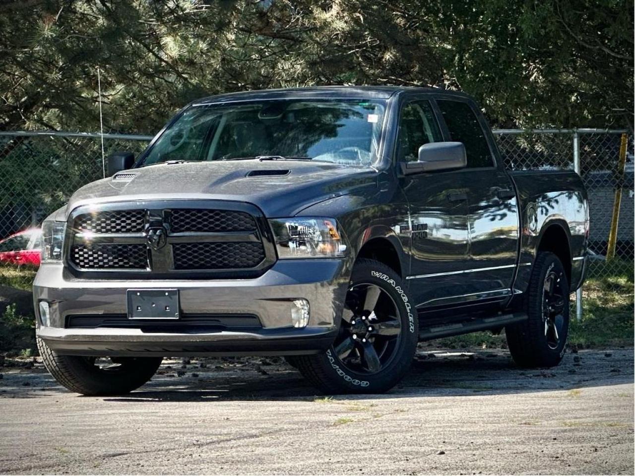 New 2023 RAM 1500 Classic EXPRESS 4X4 | BACKUP CAM | BLUETOOTH | CARPLAY for sale in Waterloo, ON