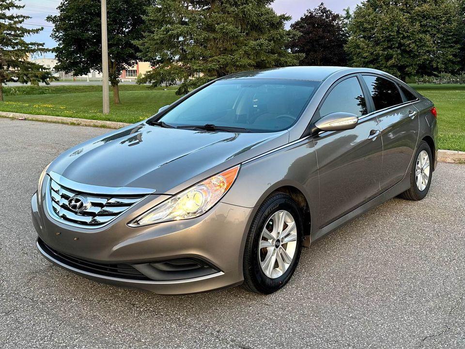 2014 Hyundai Sonata GL - Safety Certified - Photo #2