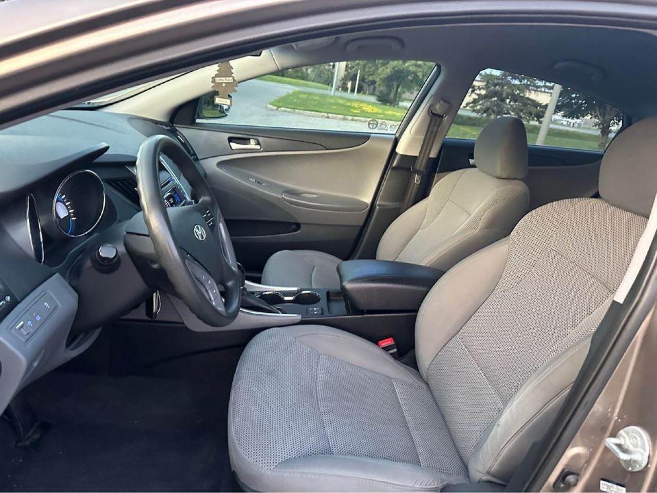 2014 Hyundai Sonata GL - Safety Certified - Photo #8
