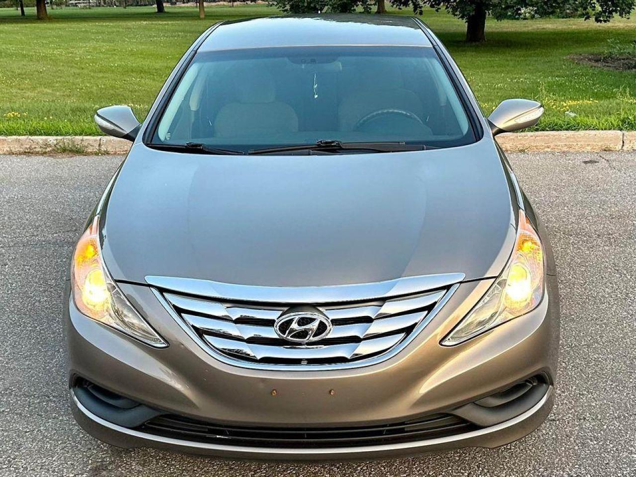 2014 Hyundai Sonata GL - Safety Certified - Photo #11