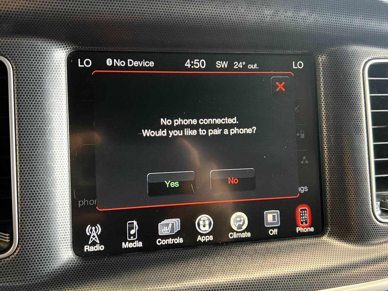 2017 Dodge Charger SXT AWD+New Tires+Heated Seats+A/C+CLEAN CARFAX - Photo #33