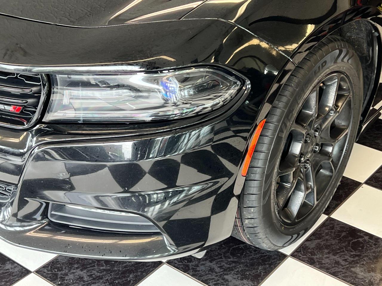 2017 Dodge Charger SXT AWD+New Tires+Heated Seats+A/C+CLEAN CARFAX - Photo #38