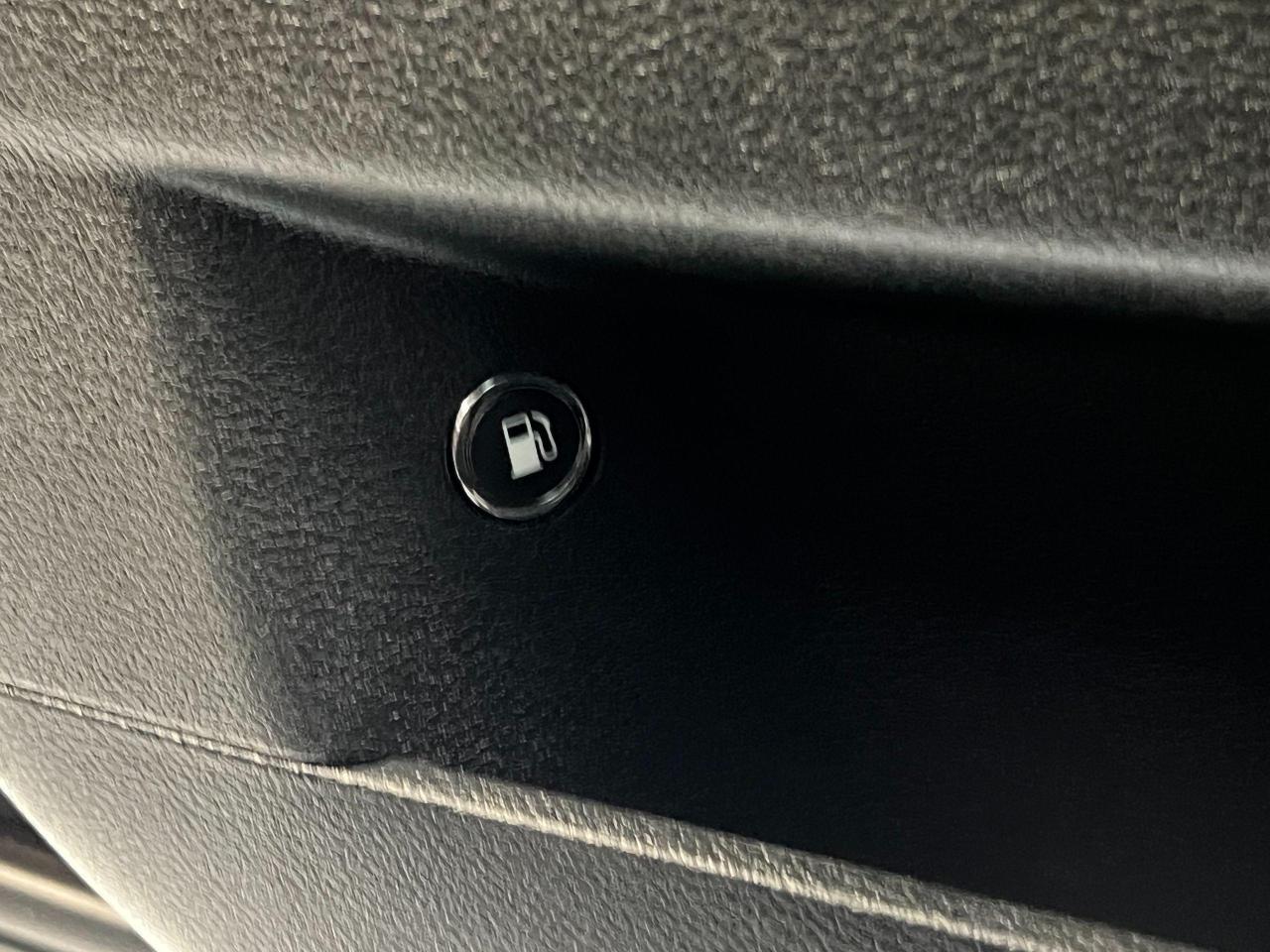 2017 Dodge Charger SXT AWD+New Tires+Heated Seats+A/C+CLEAN CARFAX - Photo #49
