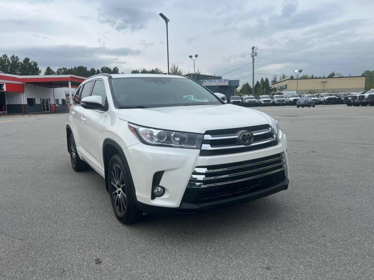 2018 Toyota Highlander XLE - Photo #5