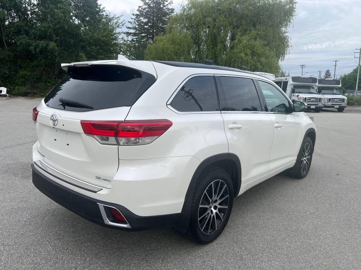 2018 Toyota Highlander XLE - Photo #9