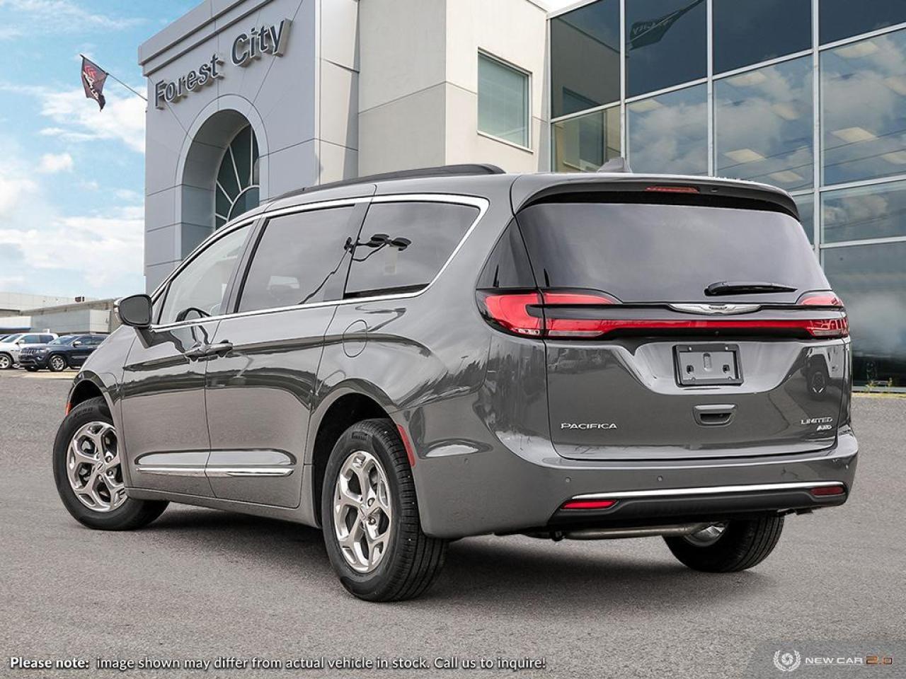 2023 Chrysler Pacifica Limited - Sunroof Photo3