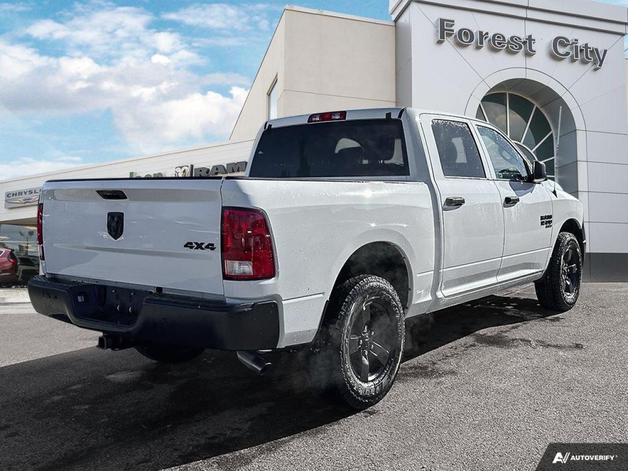 2023 RAM 1500 Classic Tradesman -  Tow Package Photo4