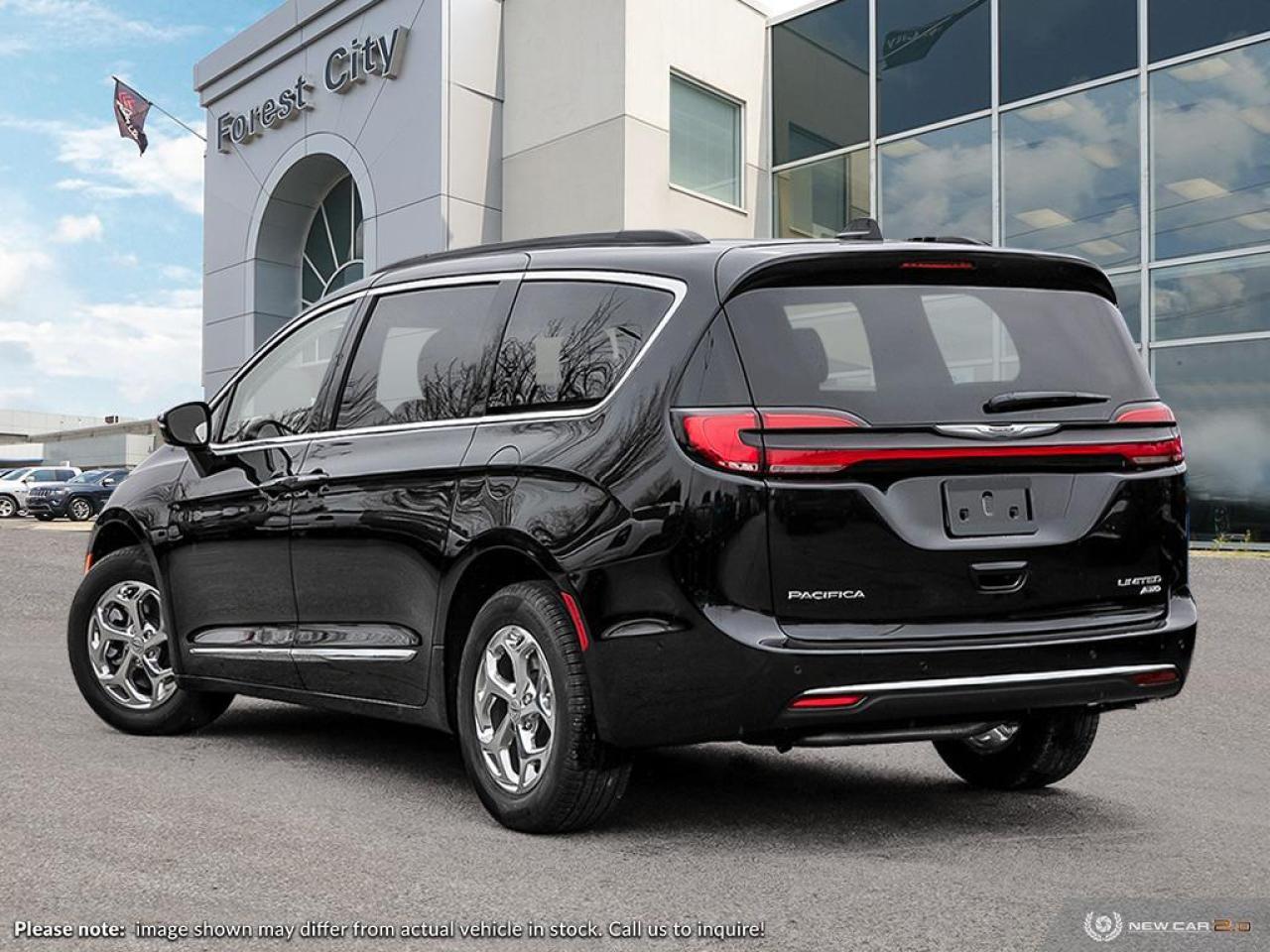 2023 Chrysler Pacifica Limited - Sunroof Photo3