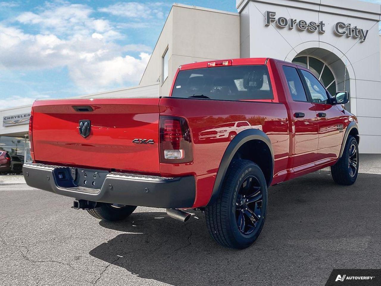 2023 RAM 1500 Classic SLT - Aluminum Wheels Photo4