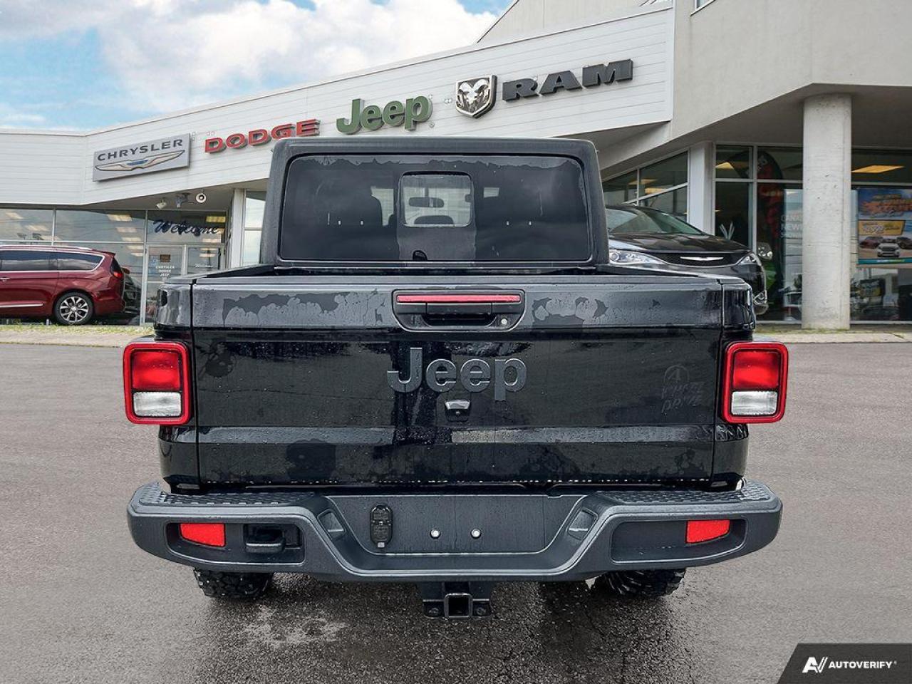 2023 Jeep Gladiator Sport S - Aluminum Wheels Photo3