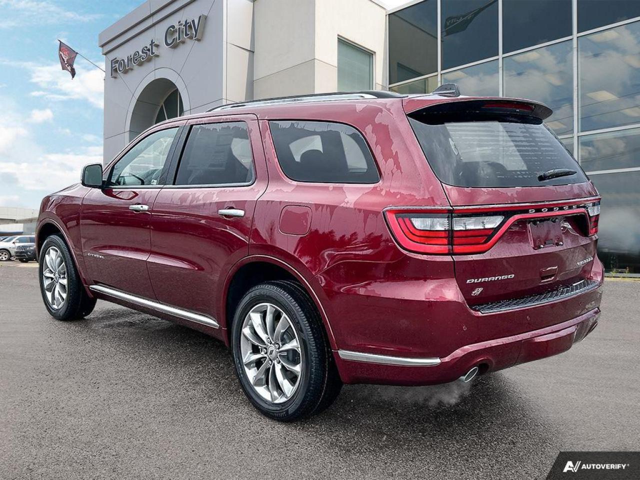 2023 Dodge Durango Citadel -  Sunroof -  Cooled Seats Photo2