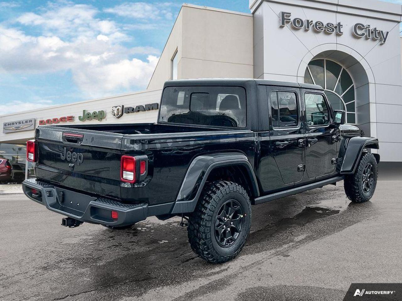 2023 Jeep Gladiator Sport S - Aluminum Wheels Photo4