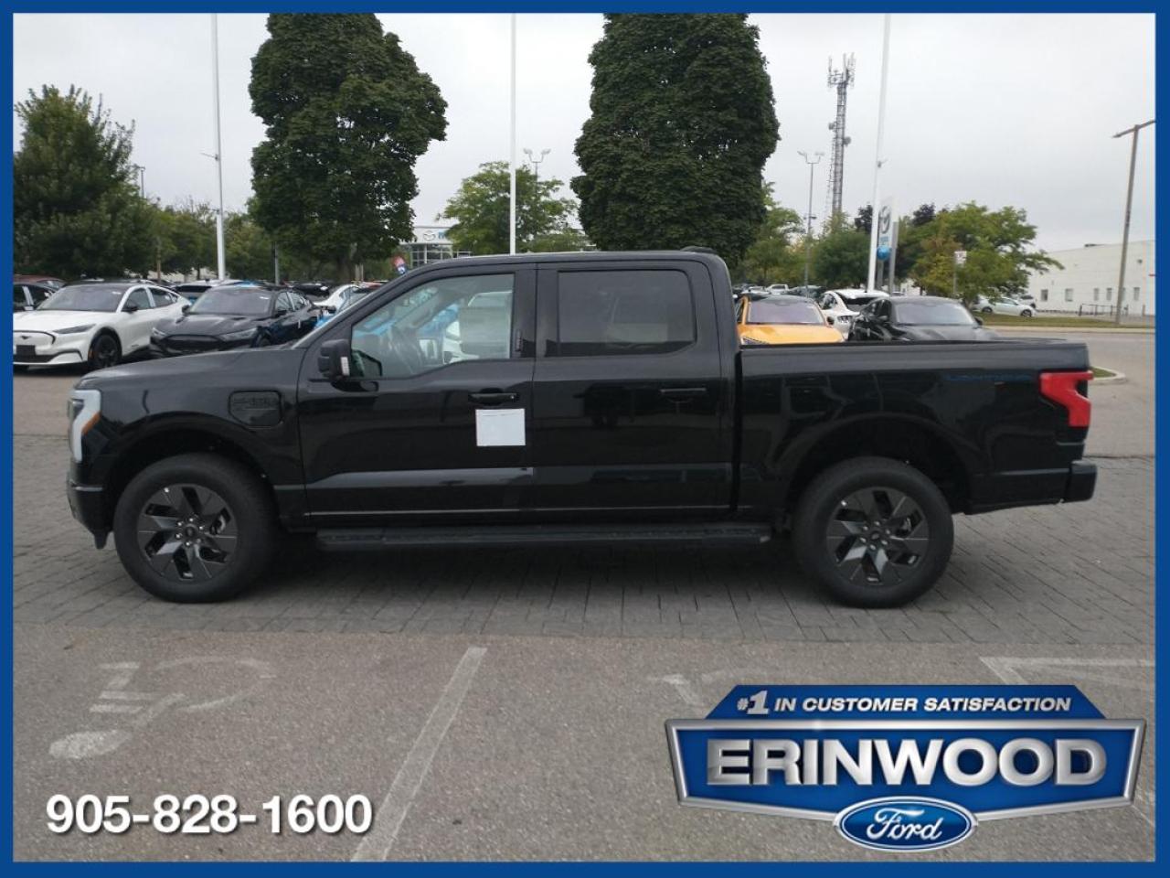 New 2023 Ford F-150 Lightning XLT for sale in Mississauga, ON