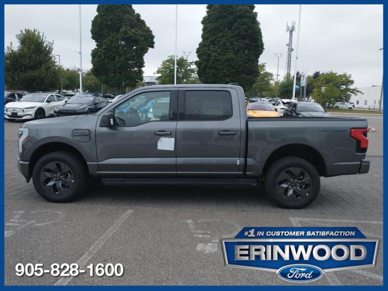 New 2023 Ford F-150 Lightning XLT for sale in Mississauga, ON