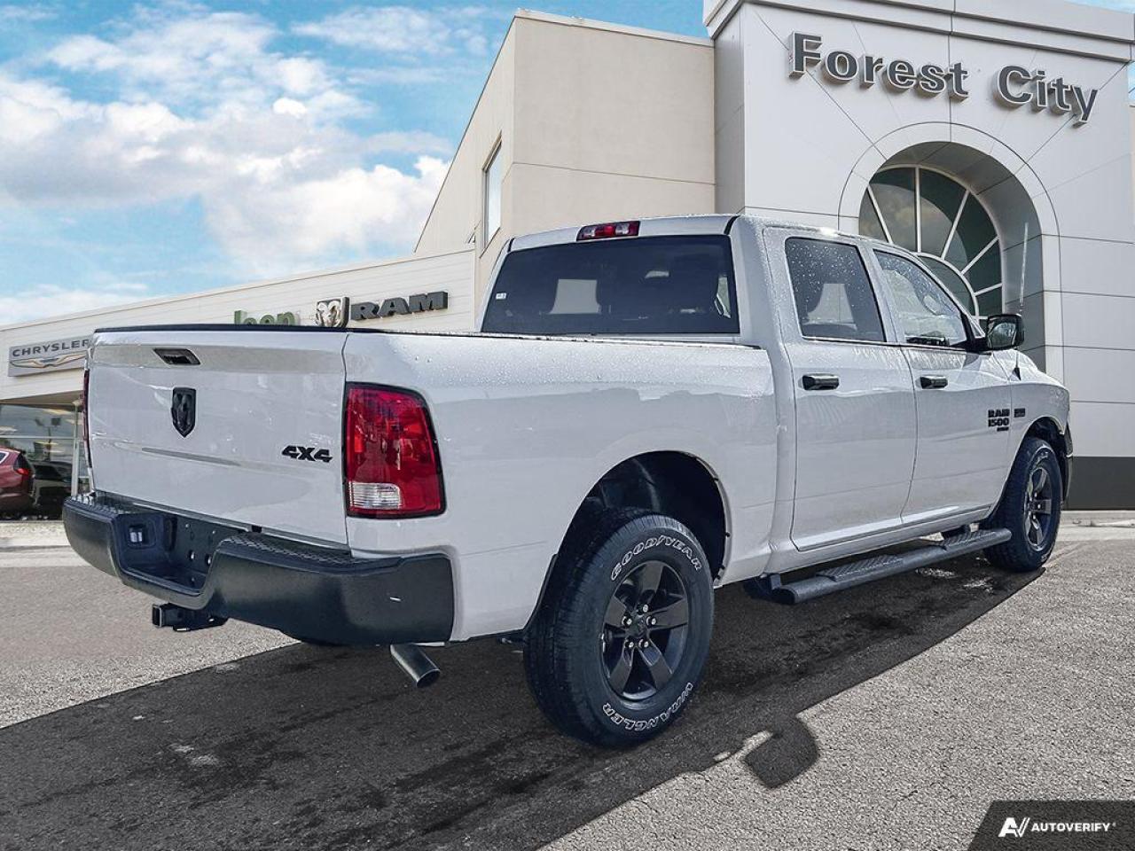 2023 RAM 1500 Classic Tradesman -  Tow Package Photo4