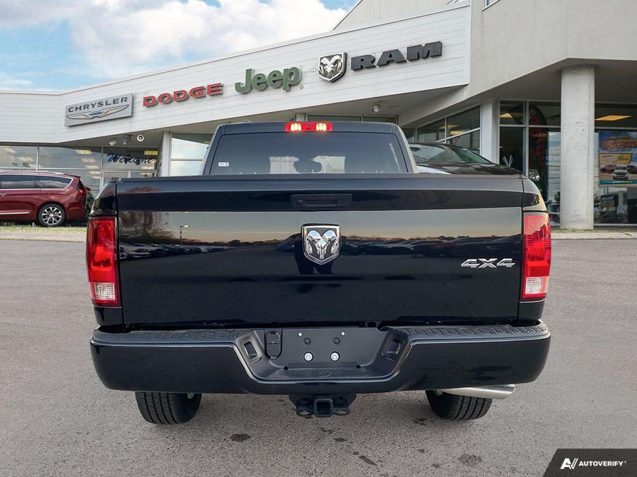 2023 RAM 1500 Classic Tradesman - Aluminum Wheels Photo3