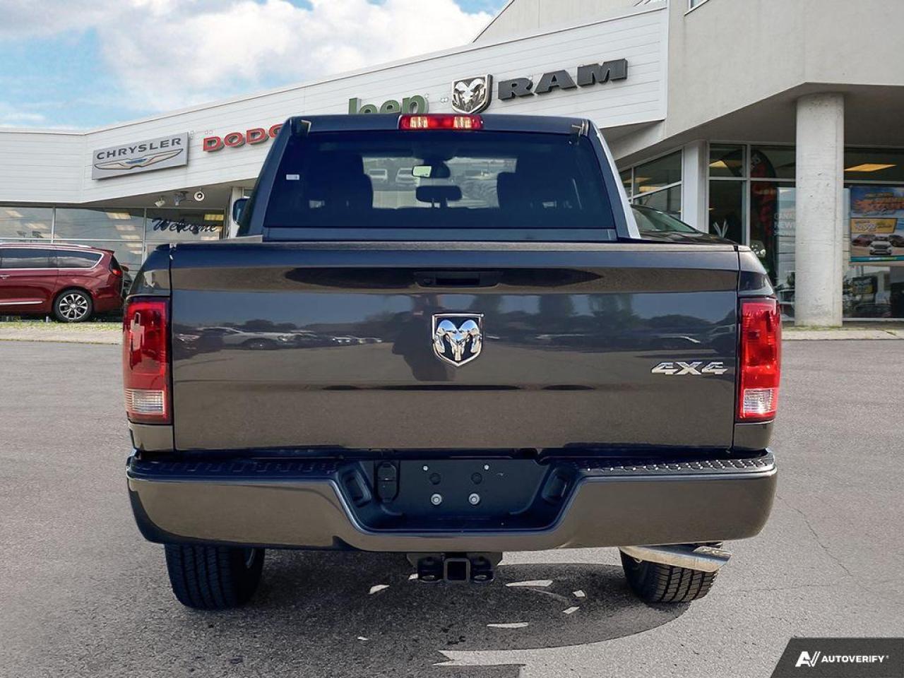 2023 RAM 1500 Classic Tradesman - Aluminum Wheels Photo3