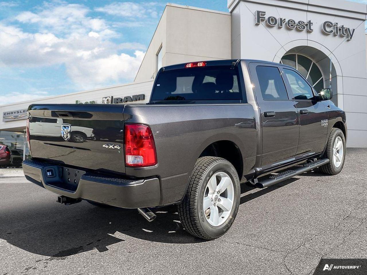 2023 RAM 1500 Classic Tradesman - Aluminum Wheels Photo4