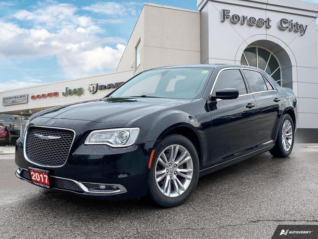 Used 2017 Chrysler 300 Touring PanoRoof/ GPS/Heated Leather Pwr frt seats for sale in London, ON