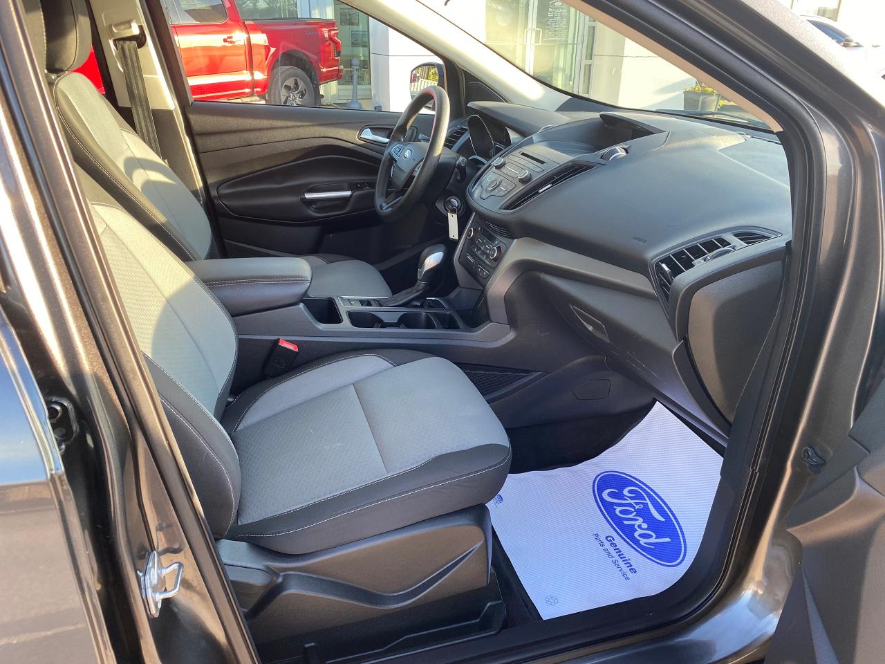 2018 Ford Escape SE Photo5