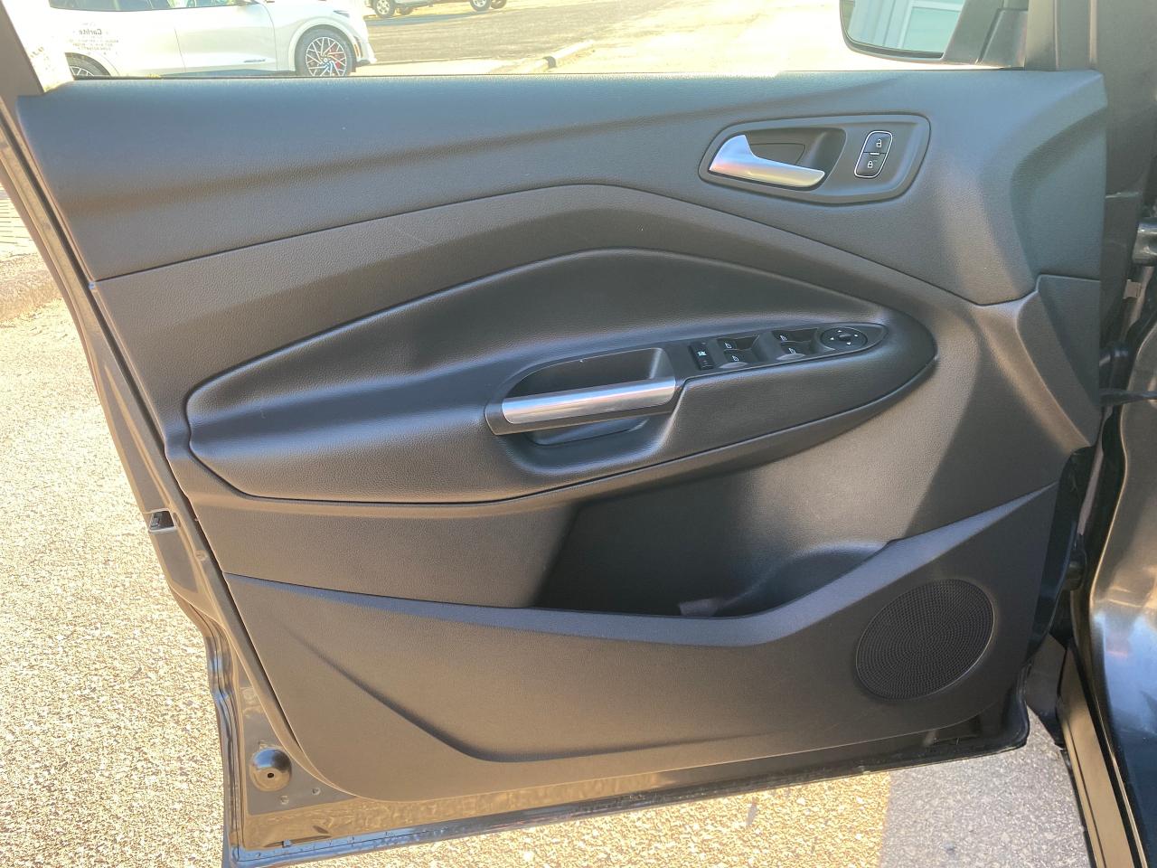 2018 Ford Escape SE Photo5
