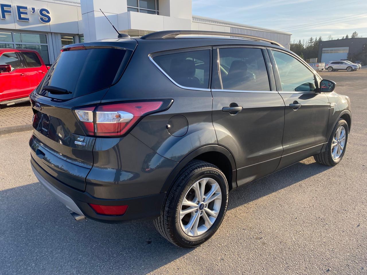 2018 Ford Escape SE Photo5