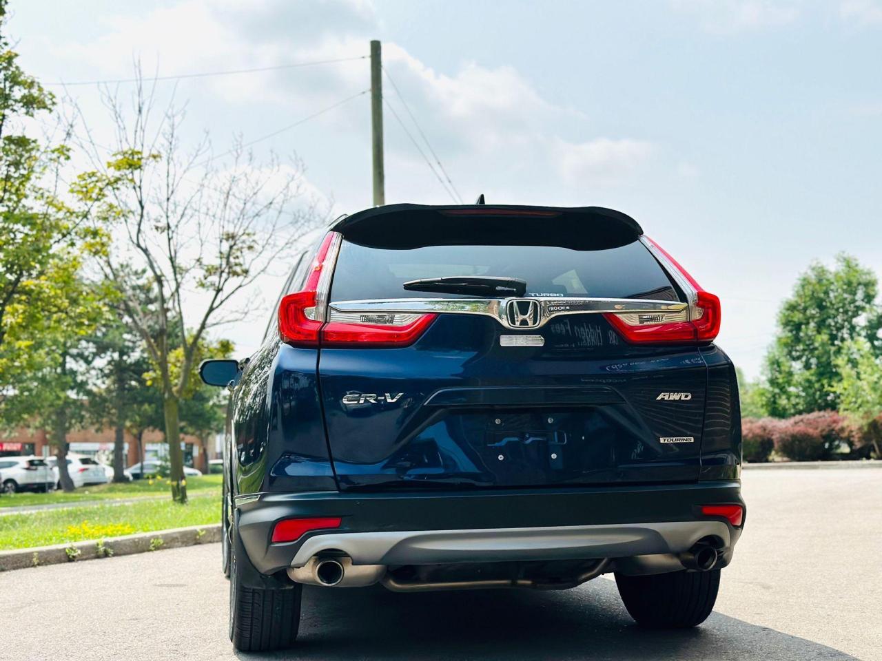 2019 Honda CR-V Touring Photo3