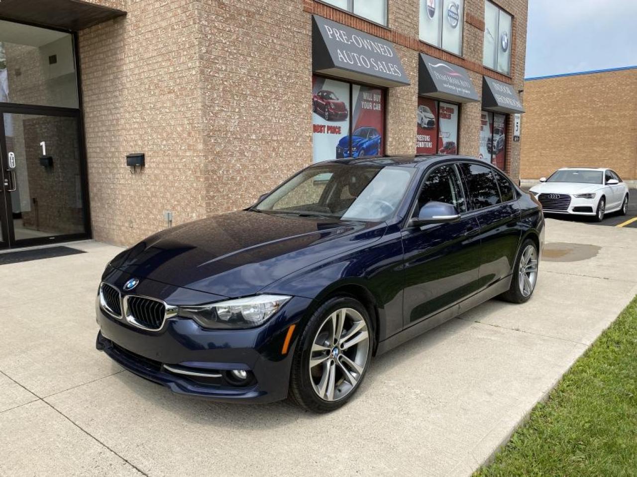 2016 BMW 3 Series 320i xDrive Photo0
