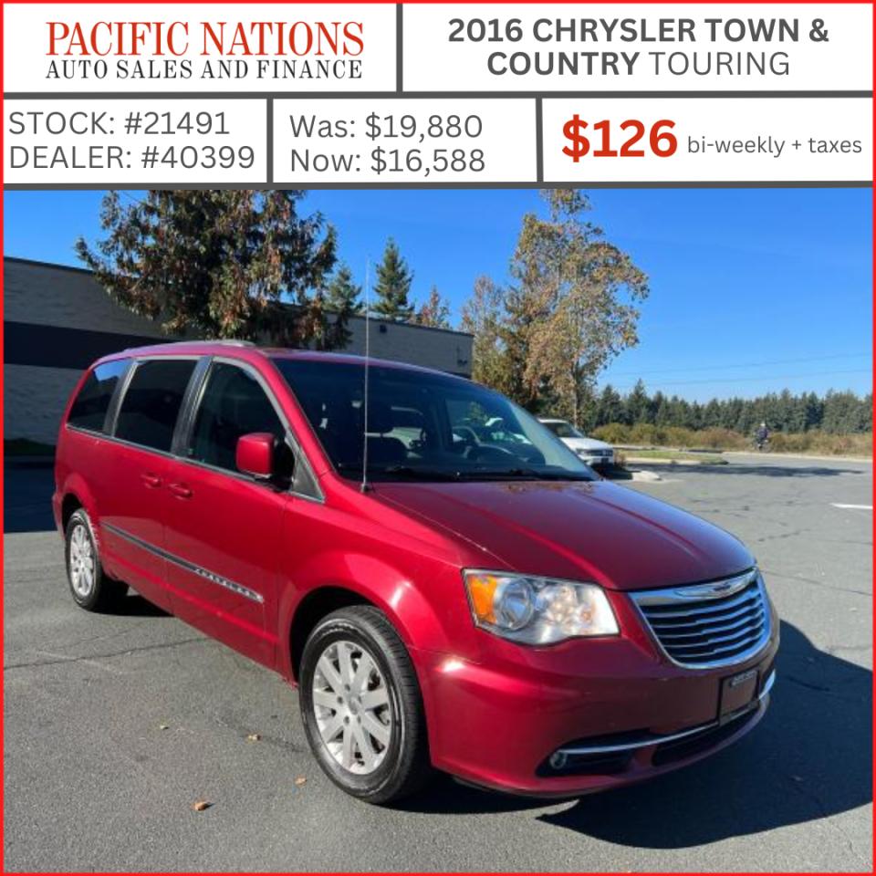 2016 Chrysler Town & Country TOURING