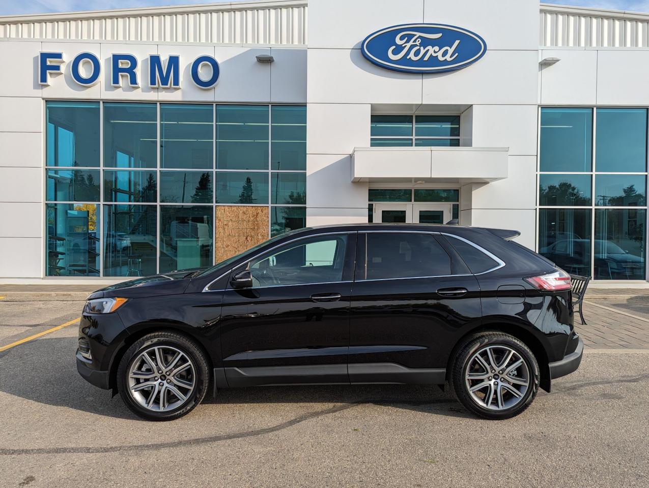 2024 Ford Edge Titanium Photo0