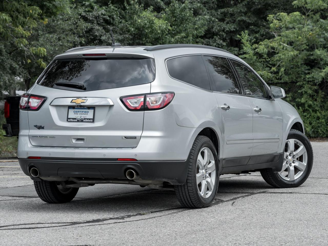 2017 Chevrolet Traverse Premier Photo