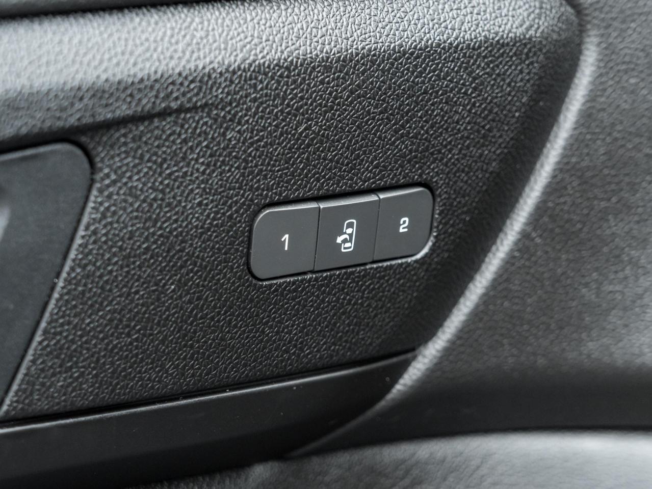 2017 Chevrolet Traverse Premier Photo