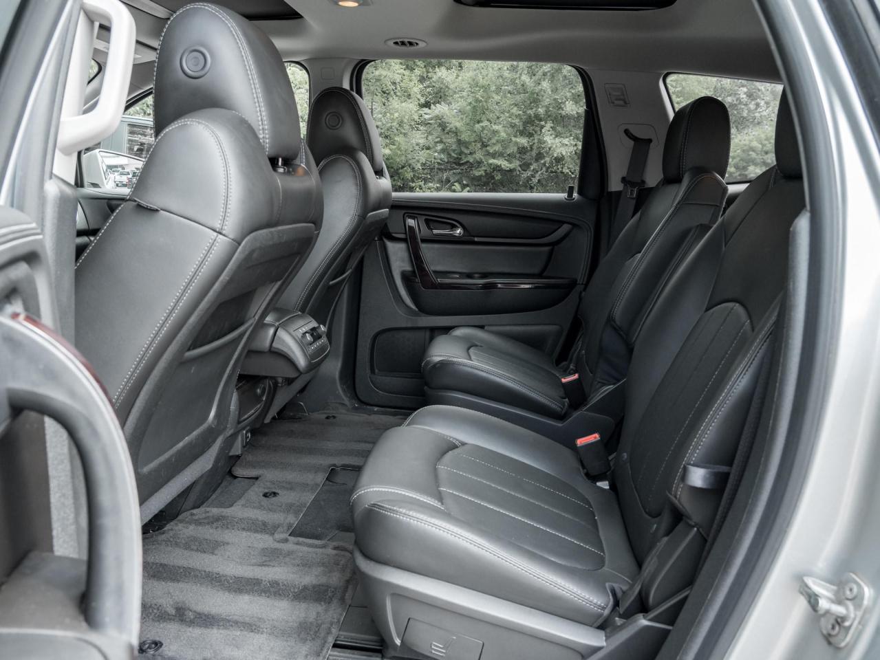 2017 Chevrolet Traverse Premier Photo