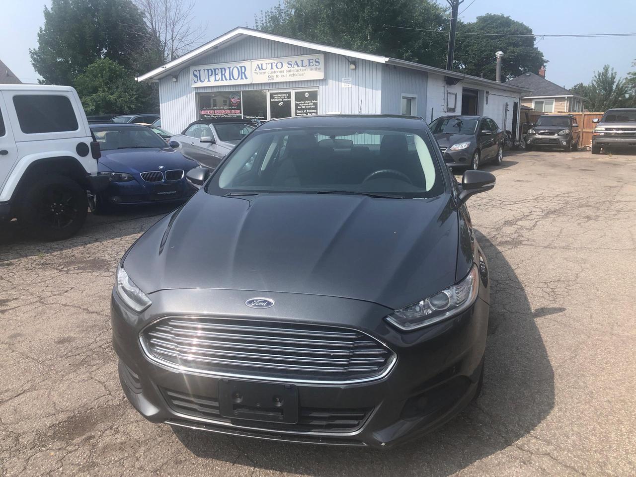 2016 Ford Fusion 4dr Sdn SE FWD