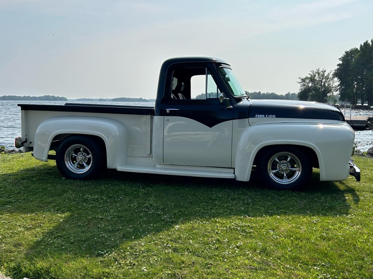1953 Ford F100 truck - Photo #15