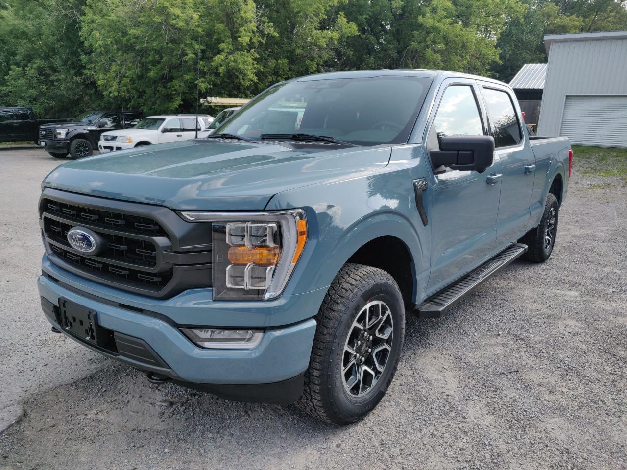 2023 Ford F-150 4X4 SUPERCREW XLT 302A Photo0