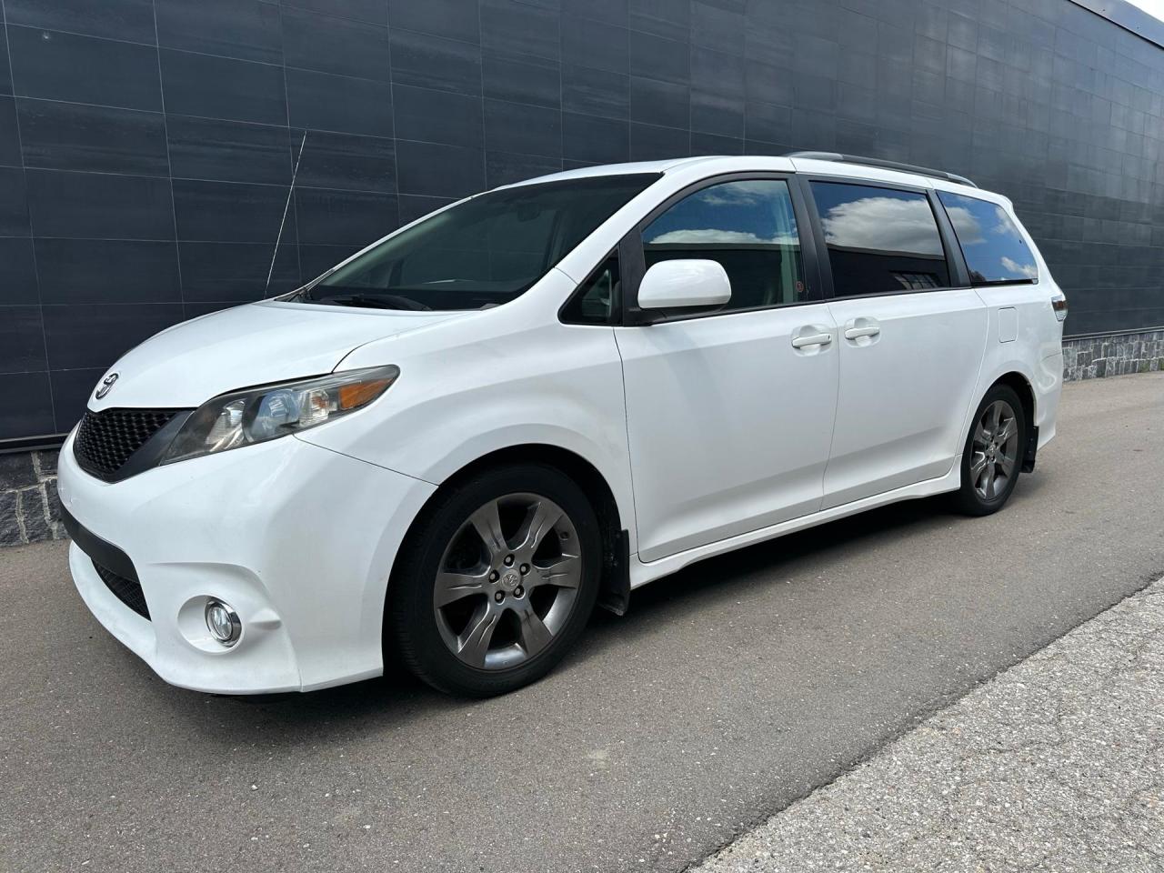 2011 Toyota Sienna SE Sport Certified and Serviced