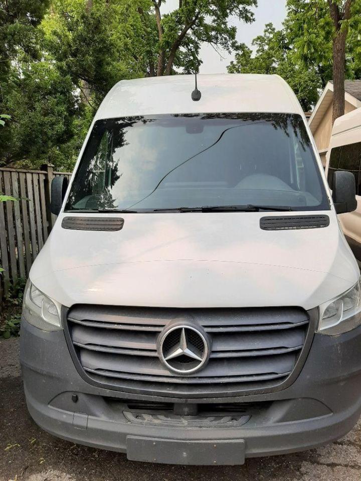 2019 Mercedes-Benz Sprinter V6 2500 Cargo 144