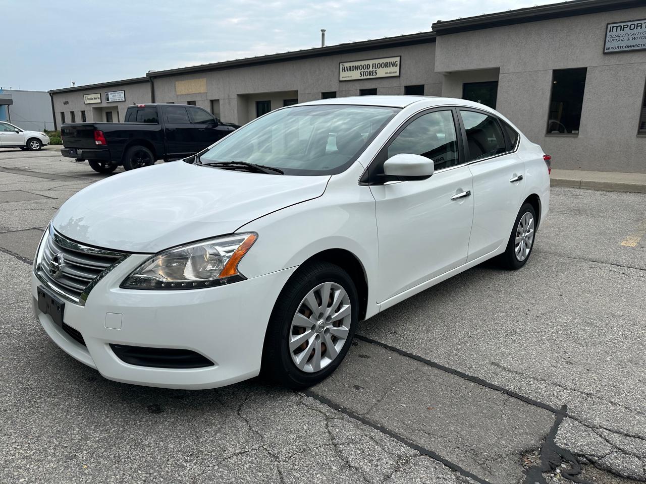 2014 Nissan Sentra ONE OWNER,LOW MILEAGE !WHITE PEARL!CERTIFIED!