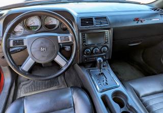 2010 Dodge Challenger R/T 5.7L Hemi, Leather - Photo #16