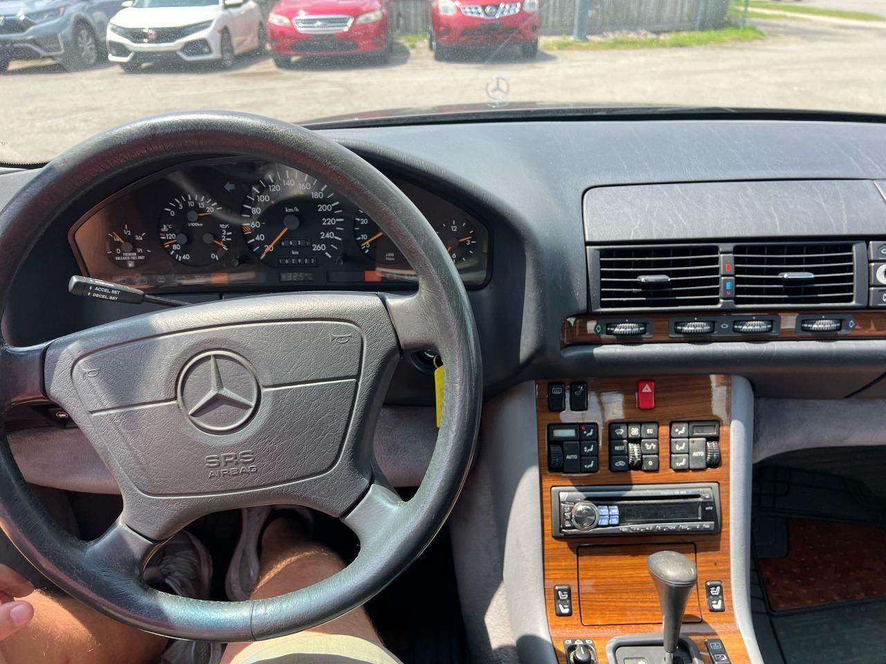 1992 Mercedes-Benz 300SE 300 SE, ONLY 162KMS, LEATHER, GREAT SHAPE, AS IS - Photo #12