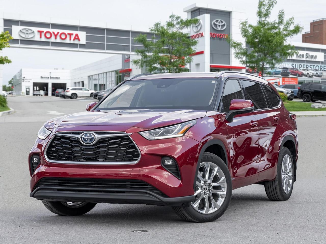 Used 2023 Toyota Highlander HYBRID for sale in Toronto, ON