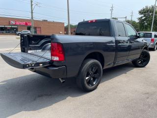 2021 RAM 1500 AUTO 4x4 Express  Quad Cab 6'4" LOW KM - Photo #6