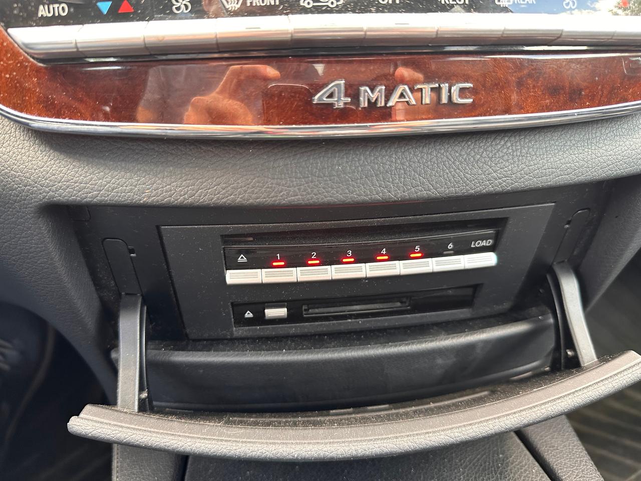 2008 Mercedes-Benz S-Class 4dr Sdn 5.5L V8 4MATIC Photo