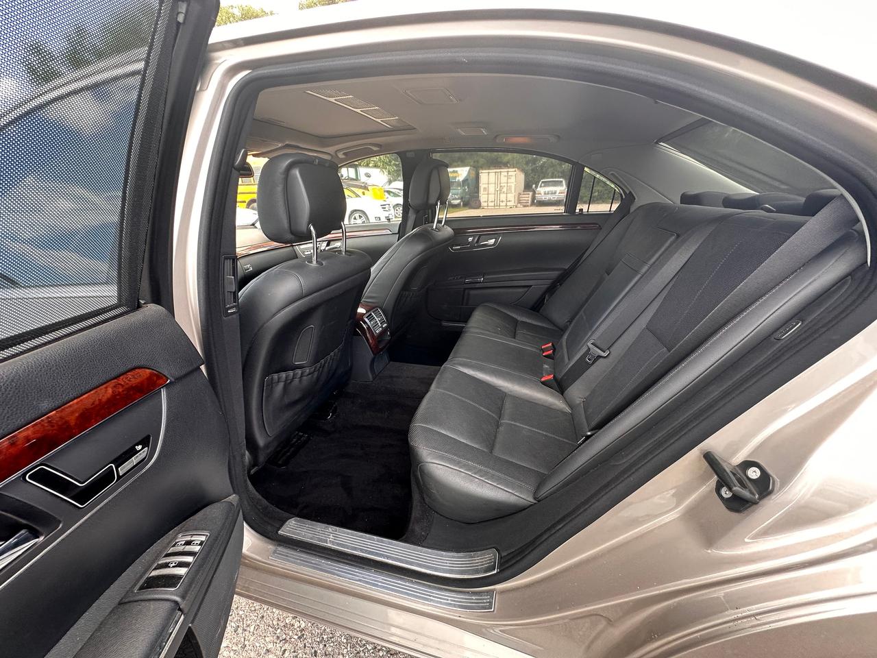 2008 Mercedes-Benz S-Class 4dr Sdn 5.5L V8 4MATIC Photo