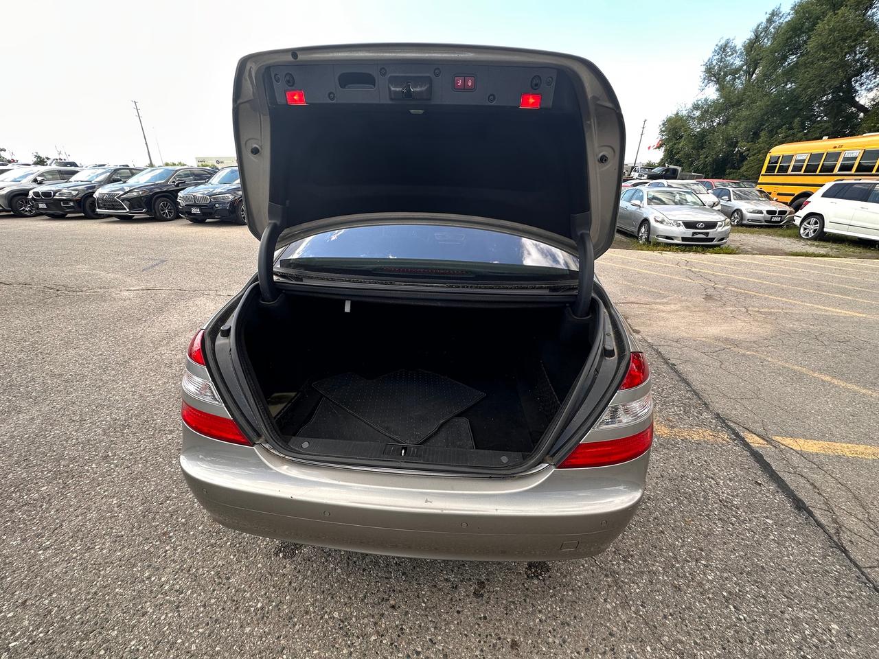 2008 Mercedes-Benz S-Class 4dr Sdn 5.5L V8 4MATIC Photo