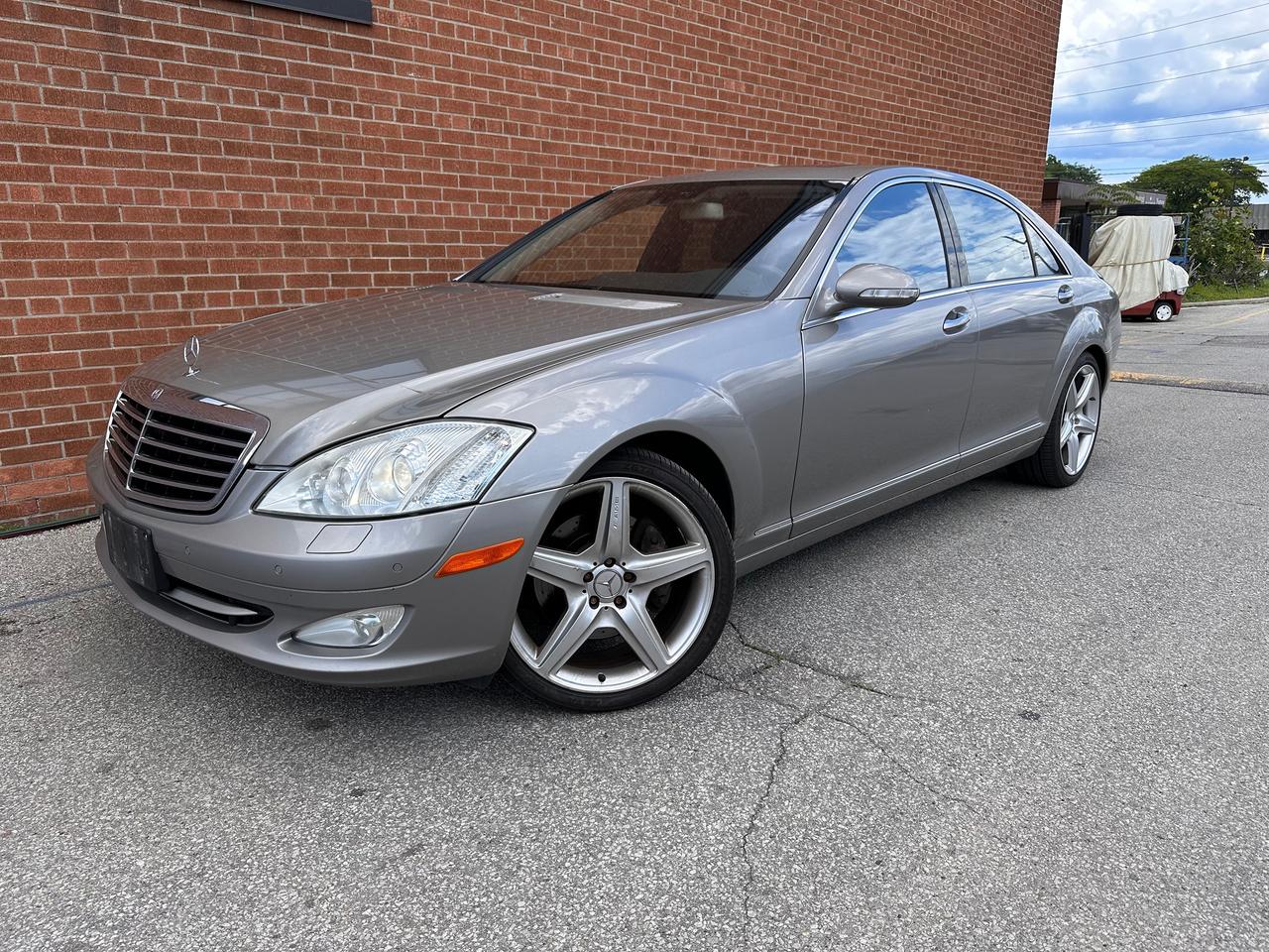 2008 Mercedes-Benz S-Class 4dr Sdn 5.5L V8 4MATIC Photo4