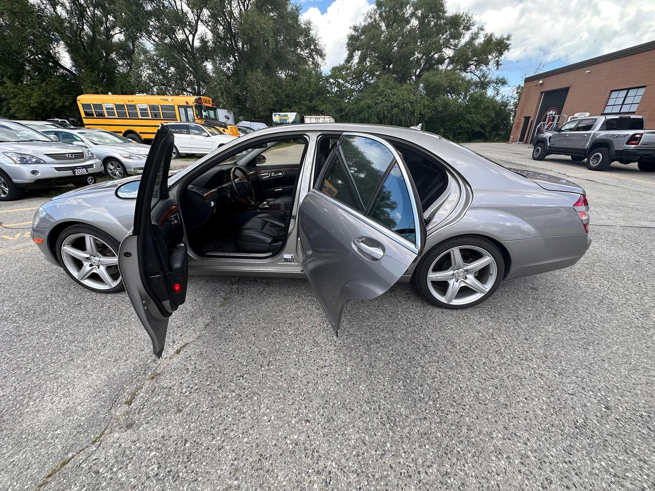 2008 Mercedes-Benz S-Class 4dr Sdn 5.5L V8 4MATIC Photo