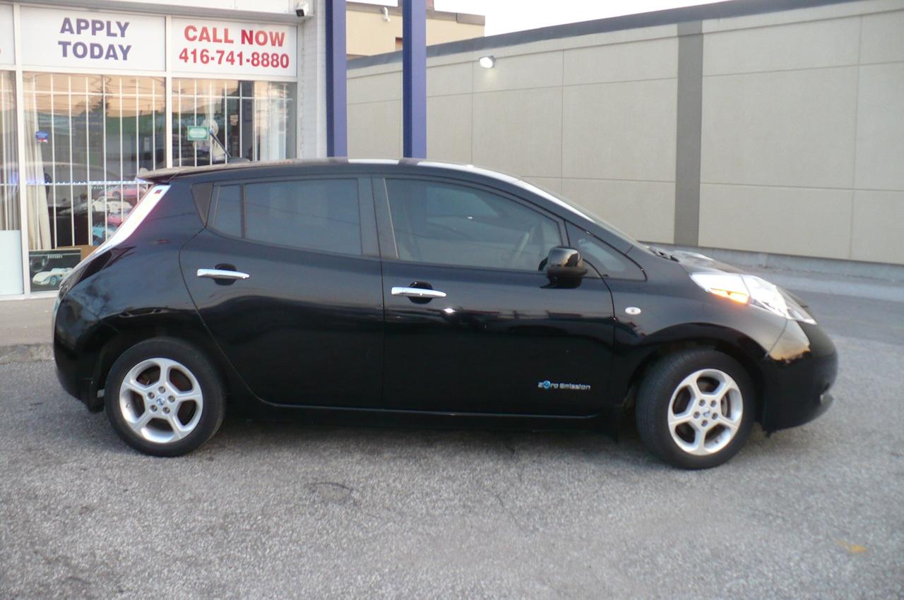 2012 Nissan Leaf 4dr HB SV Photo1