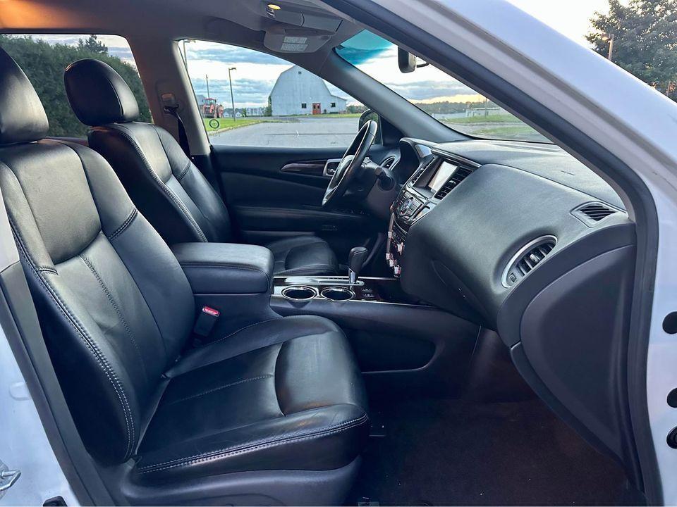 2014 Nissan Pathfinder SL 7 Seates - Safety Certified - Photo #17